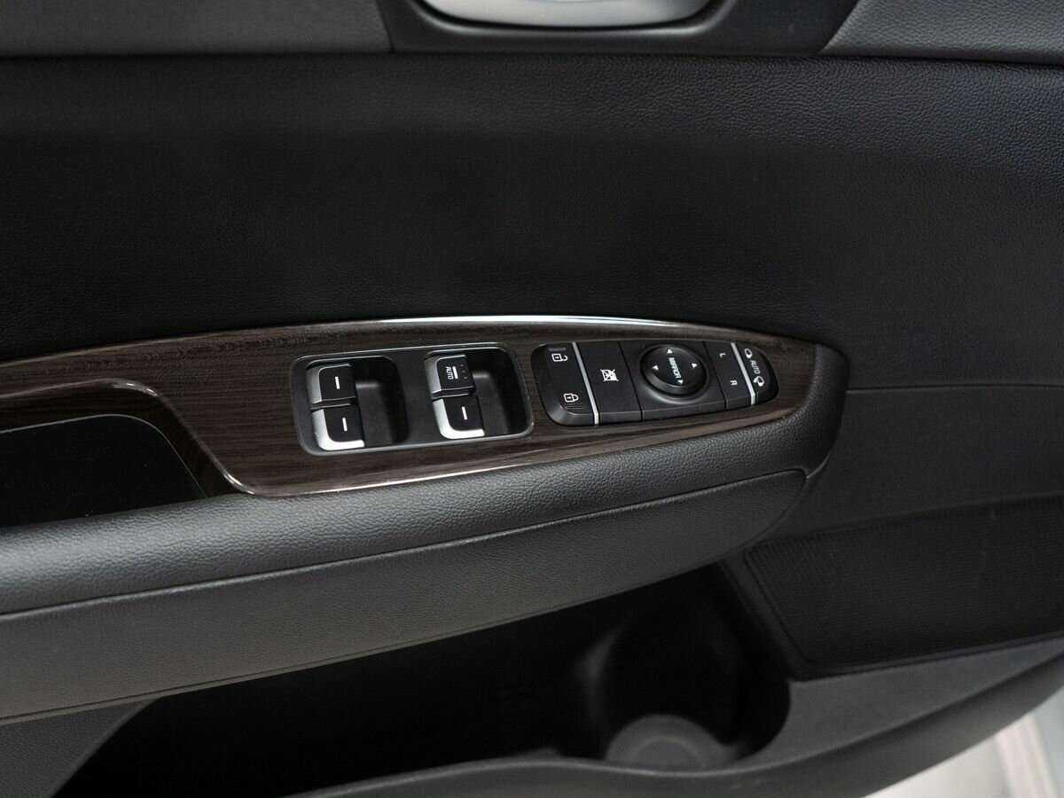 Купить Kia K5 с пробегом. Фото: #11