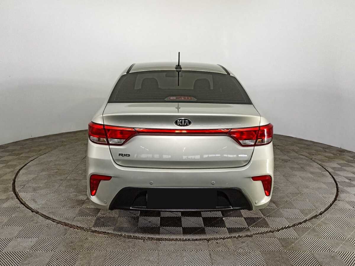 Купить Kia Rio с пробегом. Фото: #4