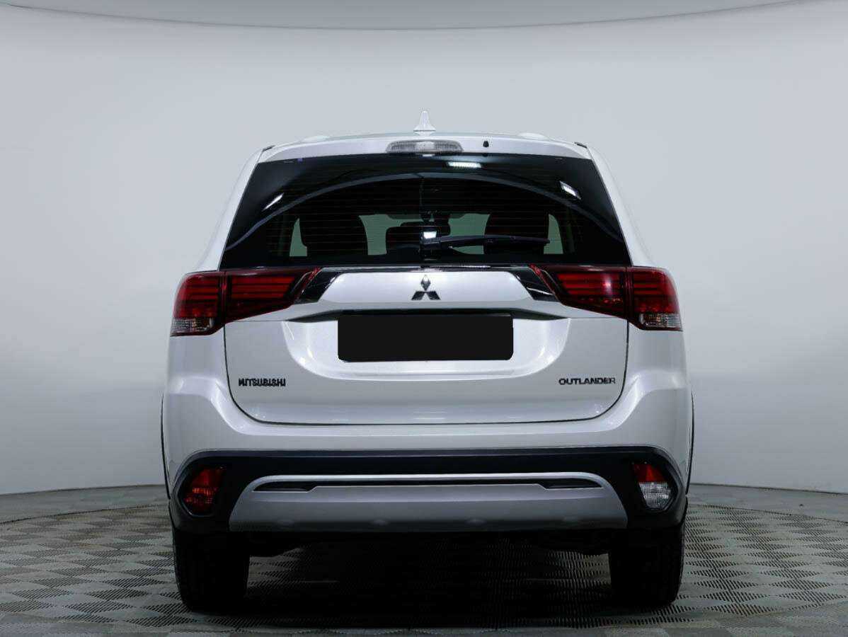 Купить Mitsubishi Outlander с пробегом. Фото: #5