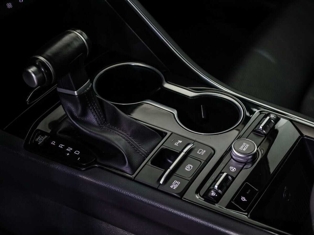 Купить Kia K5 с пробегом. Фото: #13