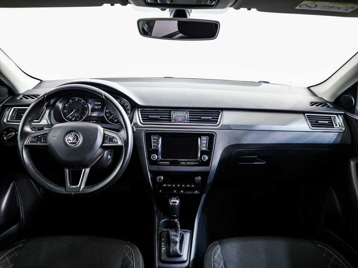 Купить Skoda Rapid с пробегом. Фото: #8