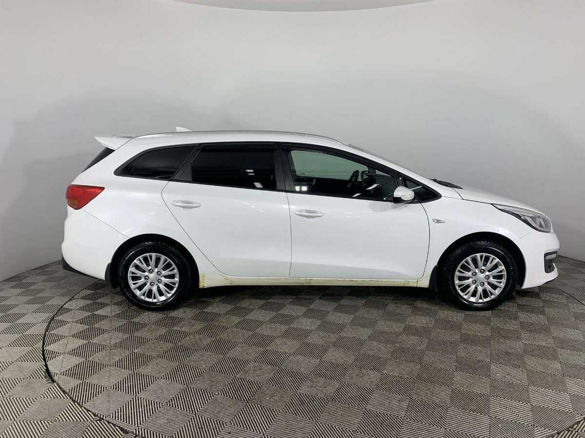 Купить Kia Ceed с пробегом. Фото: #3