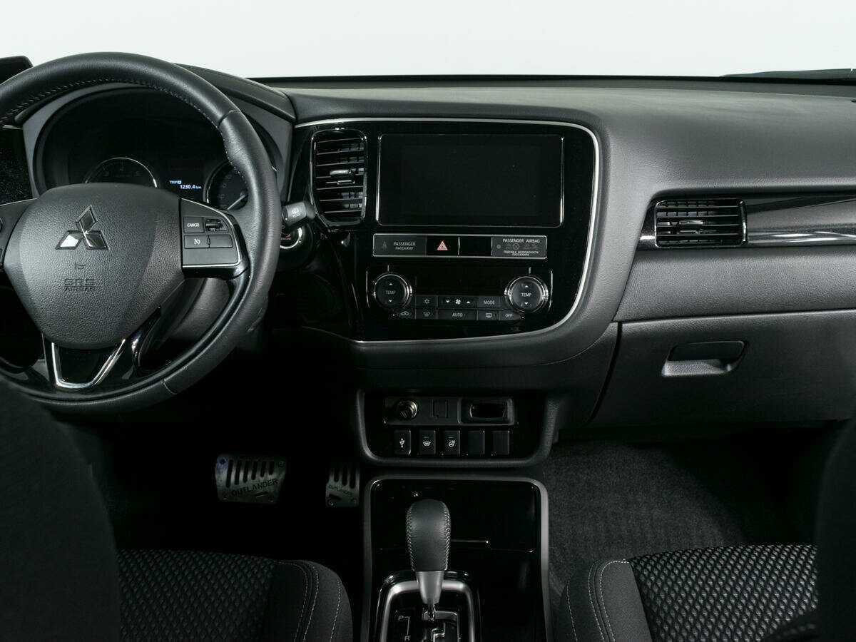 Купить Mitsubishi Outlander с пробегом. Фото: #5