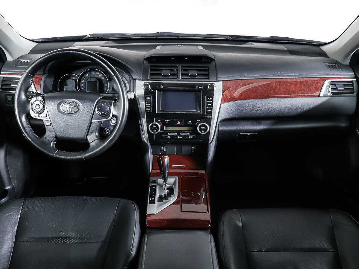 Купить Toyota Camry с пробегом. Фото: #10