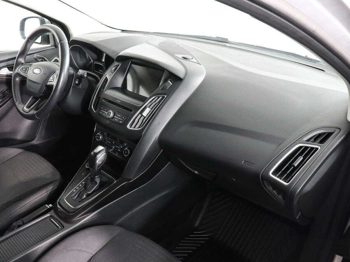 Купить Ford Focus с пробегом. Фото: #9