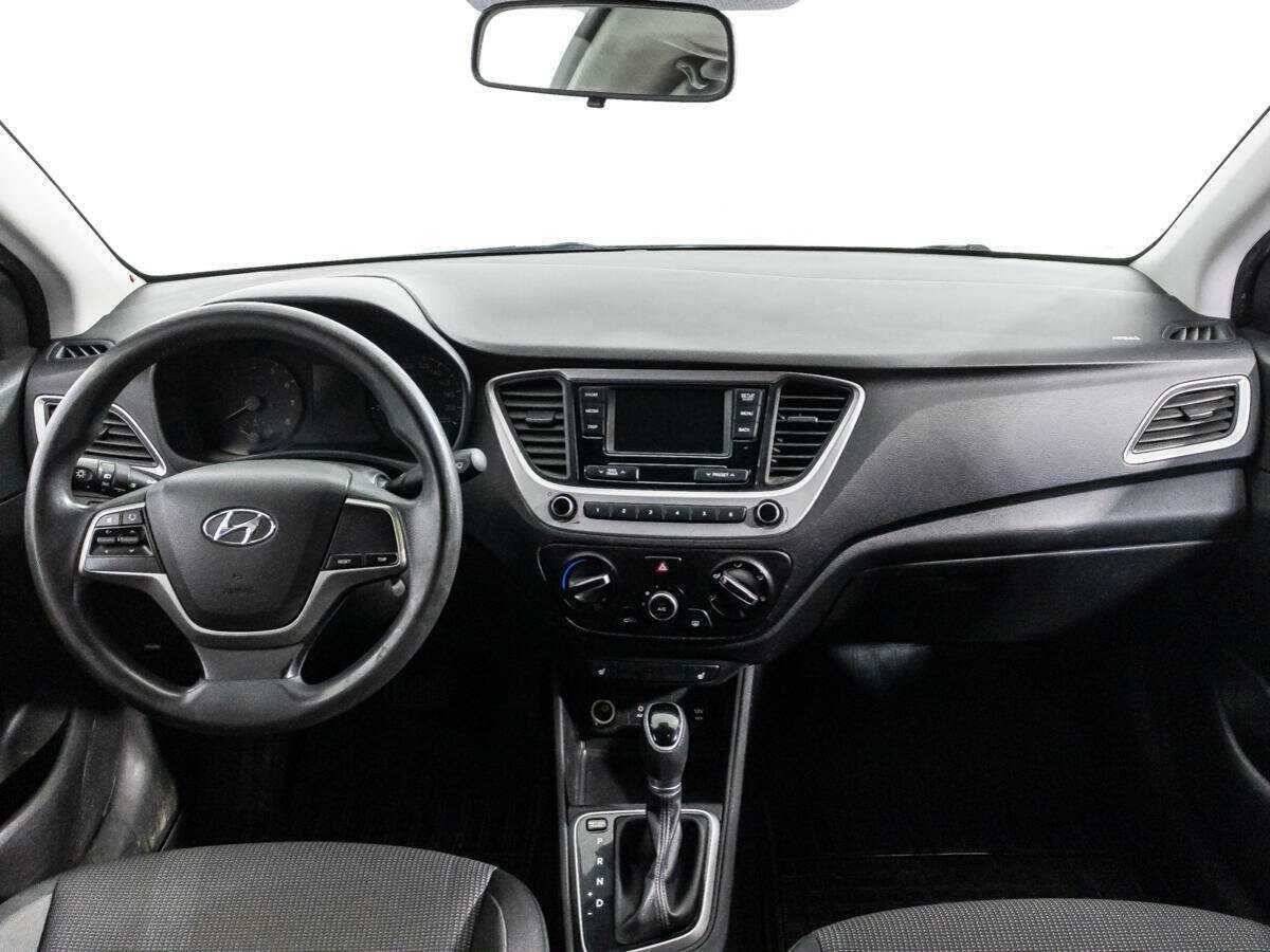 Купить Hyundai Solaris с пробегом. Фото: #12