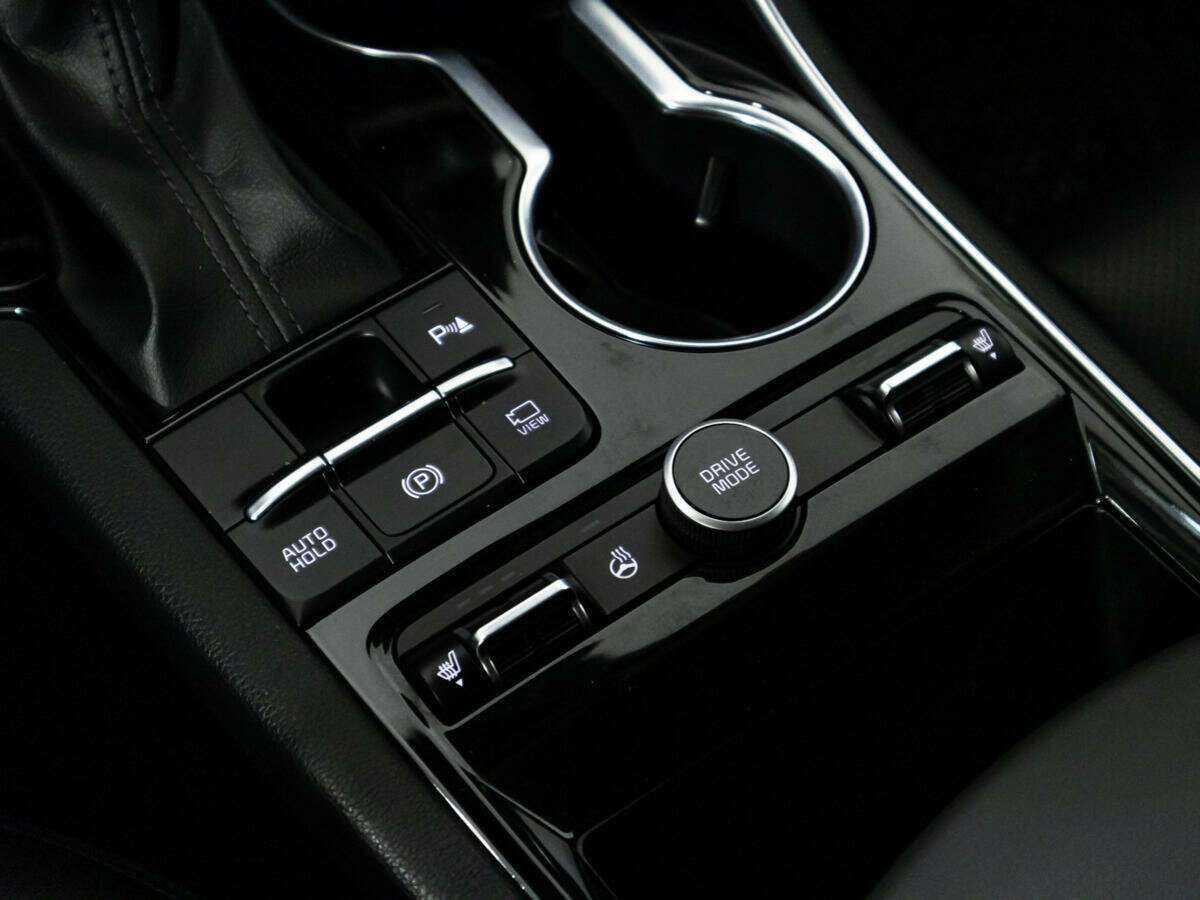 Купить Kia K5 с пробегом. Фото: #17