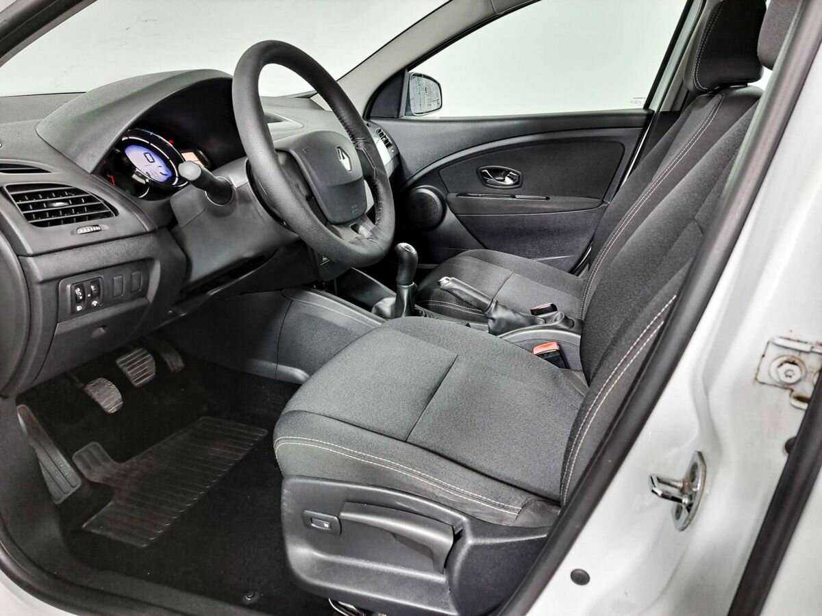 Купить Renault Megane с пробегом. Фото: #13
