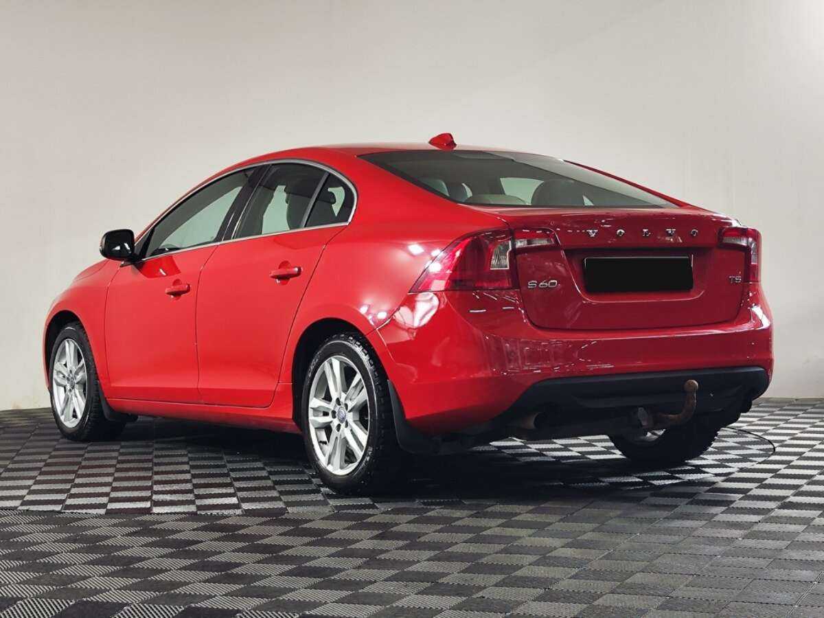 Купить Volvo S60 с пробегом. Фото: #4