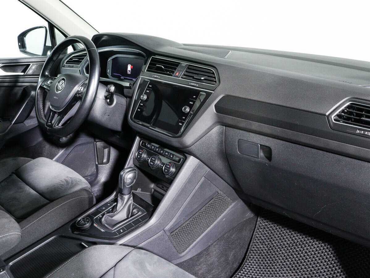 Купить Volkswagen Tiguan с пробегом. Фото: #8