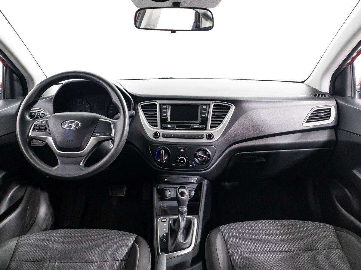 Купить Hyundai Solaris с пробегом. Фото: #12