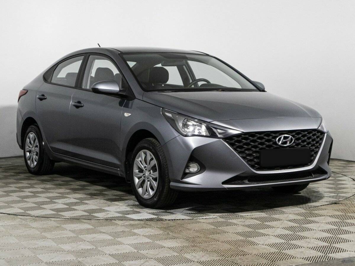 Купить Hyundai Solaris с пробегом. Фото: #2
