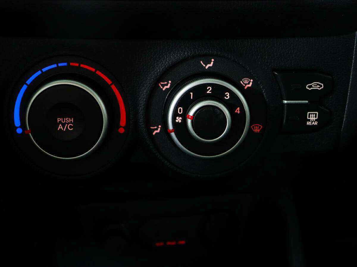Купить Kia Rio с пробегом. Фото: #13