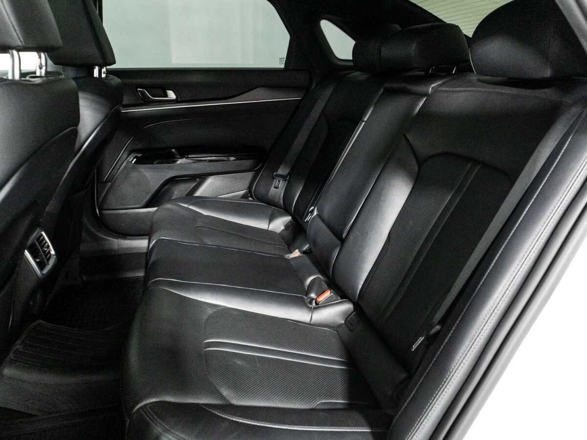 Купить Kia K5 с пробегом. Фото: #9