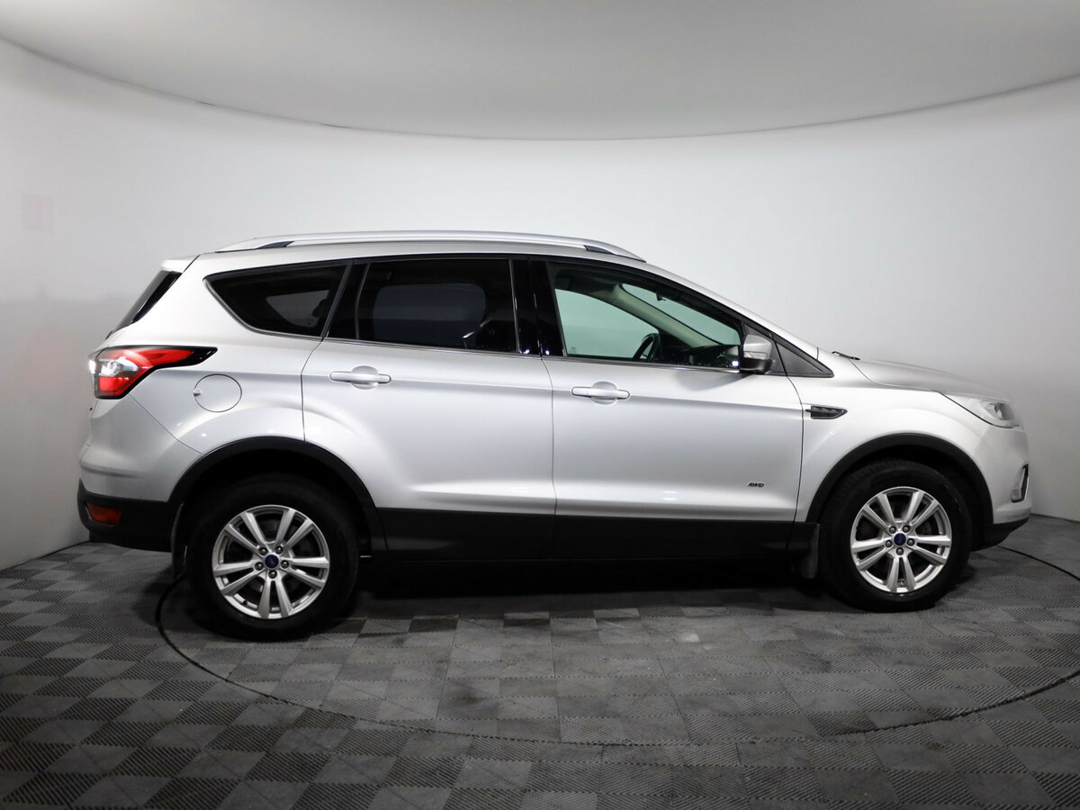 Купить Ford Kuga с пробегом. Фото: #3