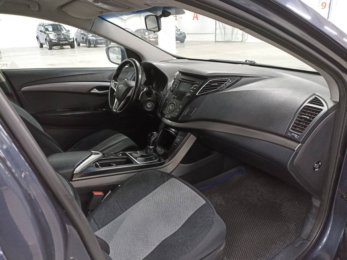 Купить Hyundai i40 с пробегом. Фото: #10