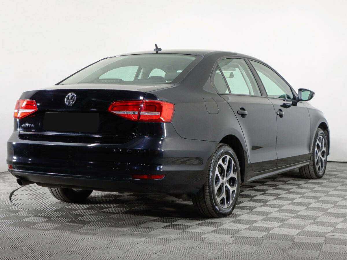 Купить Volkswagen Jetta с пробегом. Фото: #4