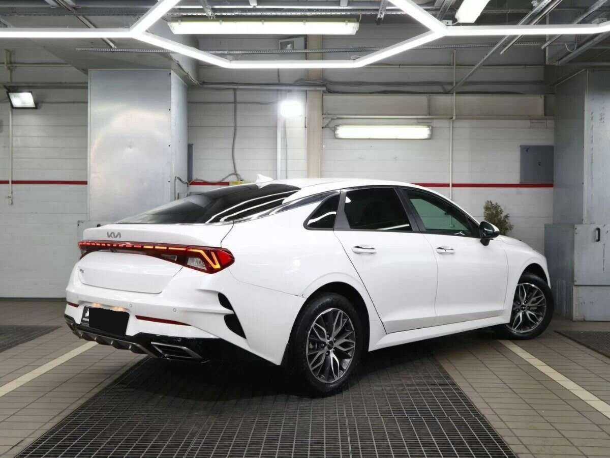 Купить Kia K5 с пробегом. Фото: #1