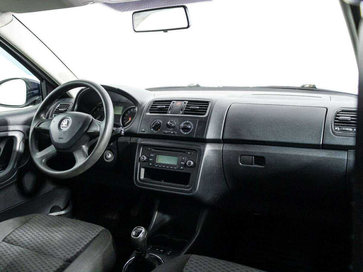 Купить Skoda Fabia с пробегом. Фото: #8
