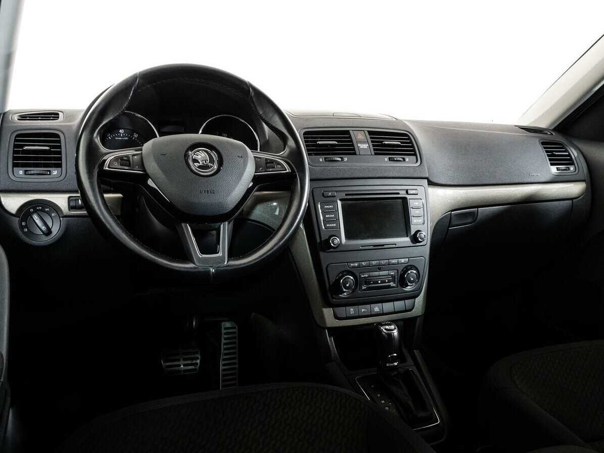 Купить Skoda Yeti с пробегом. Фото: #10