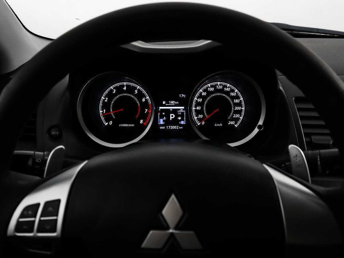 Купить Mitsubishi Lancer с пробегом. Фото: #12