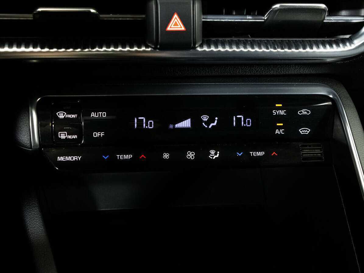 Купить Kia K5 с пробегом. Фото: #13