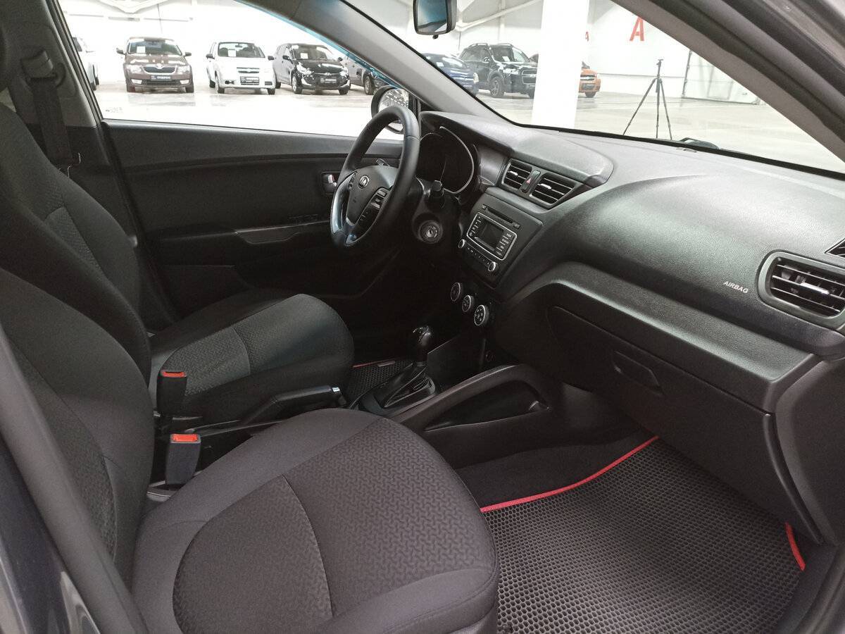Купить Kia Rio с пробегом. Фото: #10