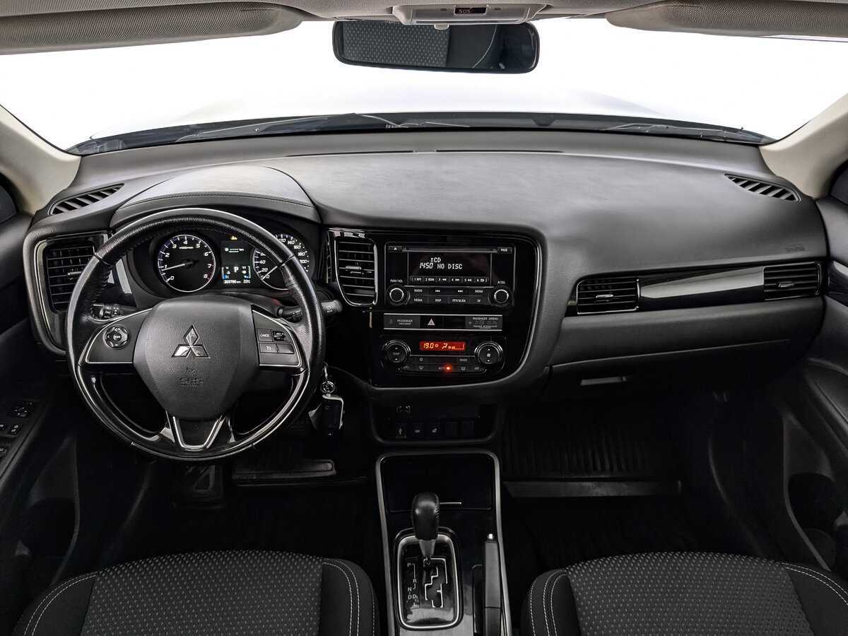 Купить Mitsubishi Outlander с пробегом. Фото: #9