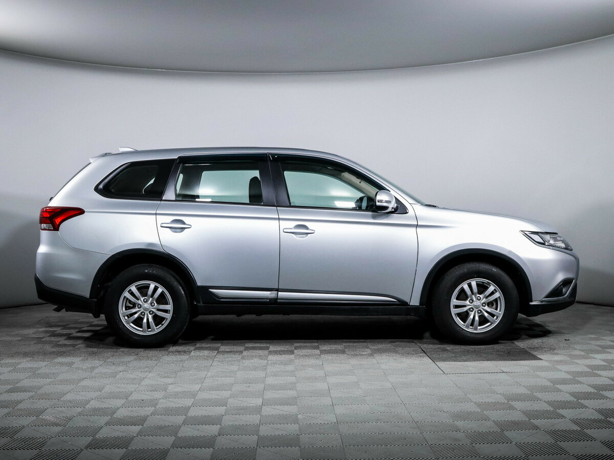 Купить Mitsubishi Outlander с пробегом. Фото: #3