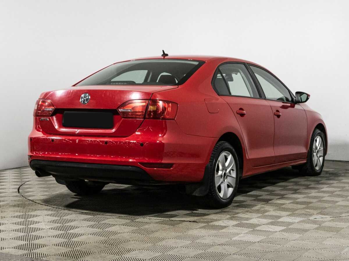 Купить Volkswagen Jetta с пробегом. Фото: #4