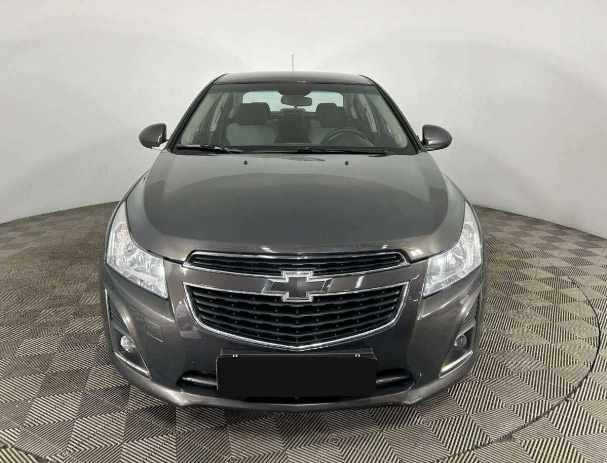 Купить Chevrolet Cruze с пробегом. Фото: #1