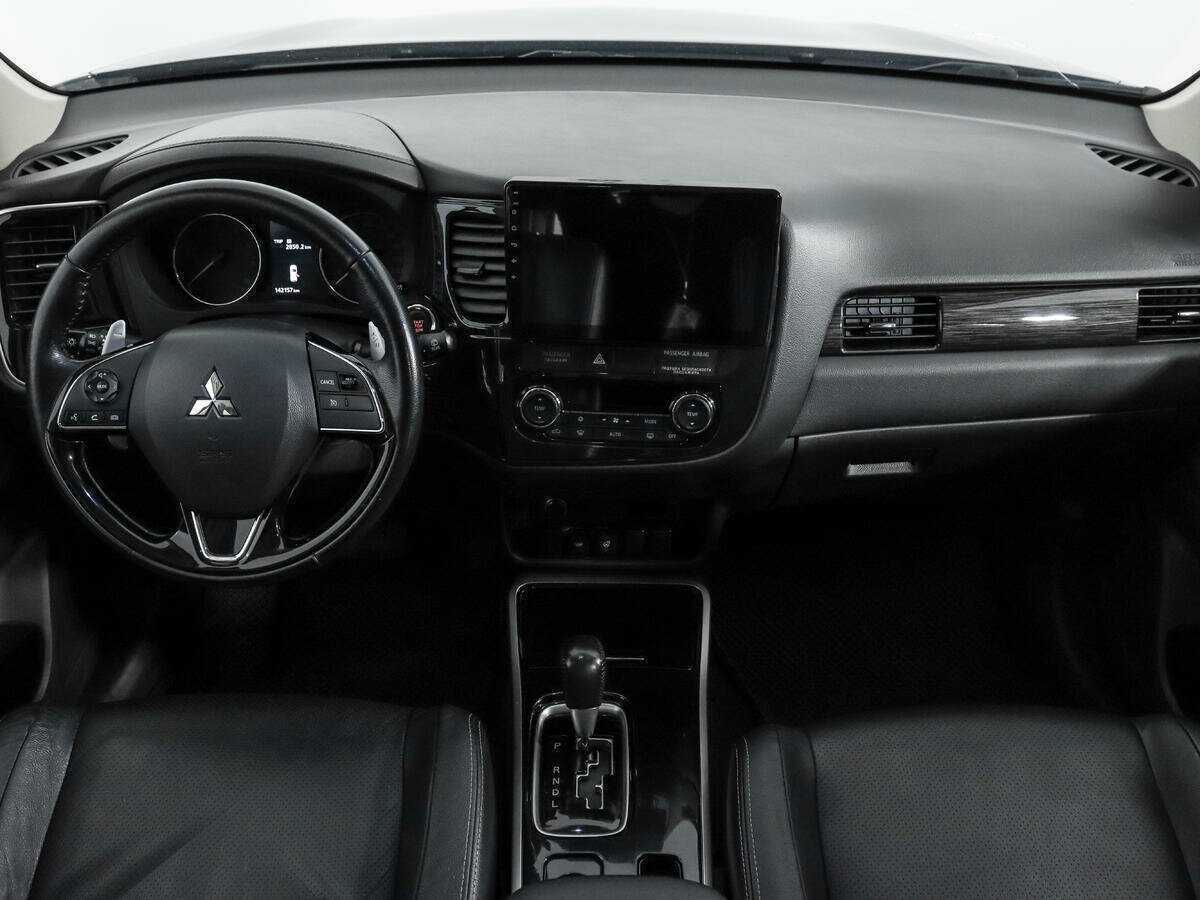 Купить Mitsubishi Outlander с пробегом. Фото: #12