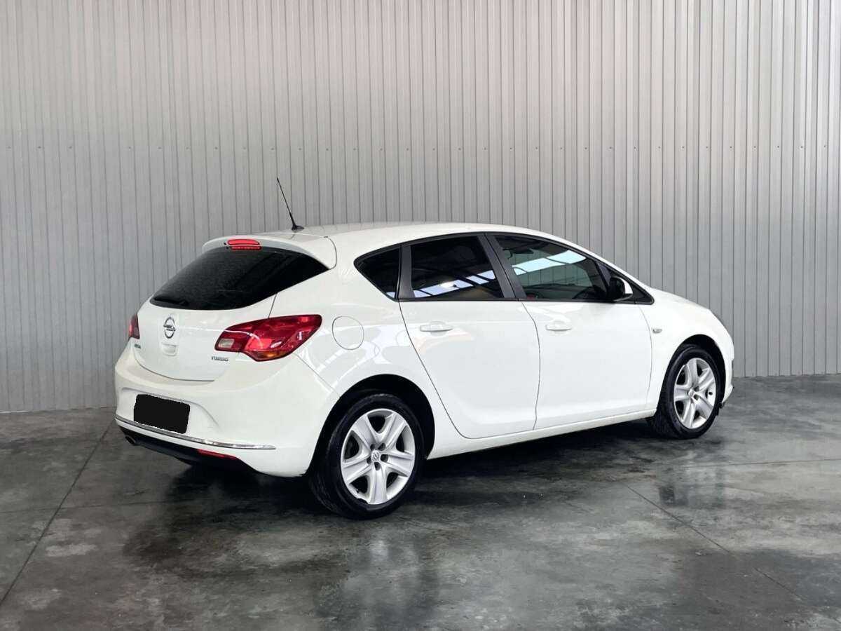 Купить Opel Astra с пробегом. Фото: #4