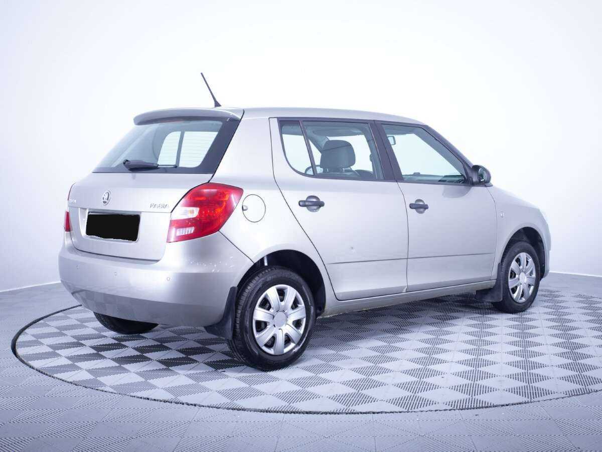 Купить Skoda Fabia с пробегом. Фото: #6