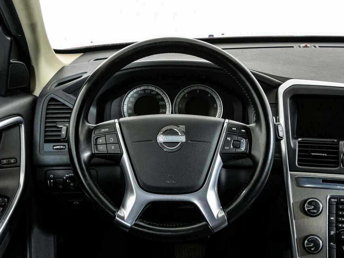 Купить Volvo XC60 с пробегом. Фото: #11