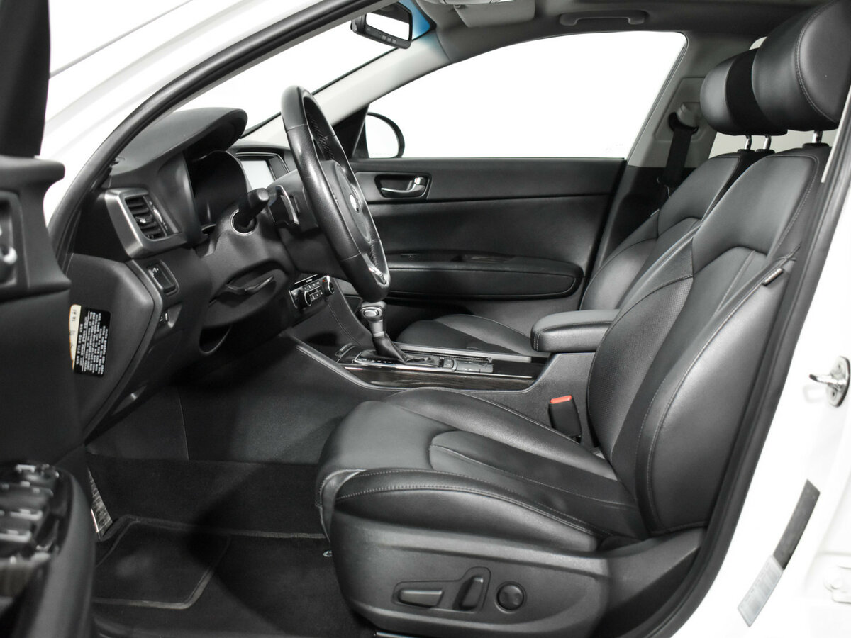 Купить Kia K5 с пробегом. Фото: #8