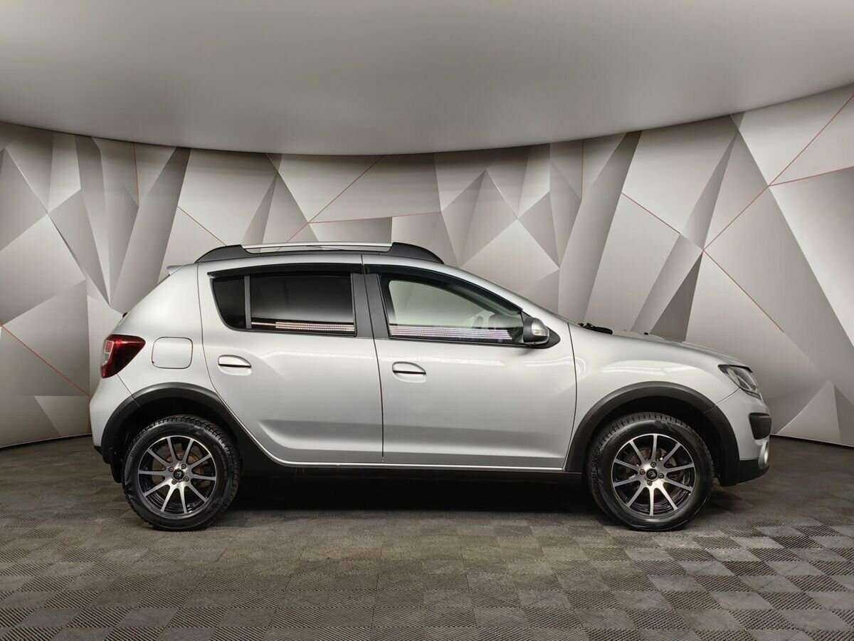 Купить Renault Sandero с пробегом. Фото: #5