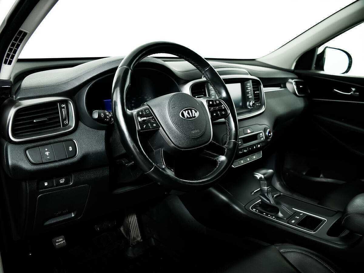 Купить Kia Sorento с пробегом. Фото: #12