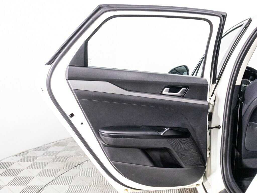 Купить Kia K5 с пробегом. Фото: #26