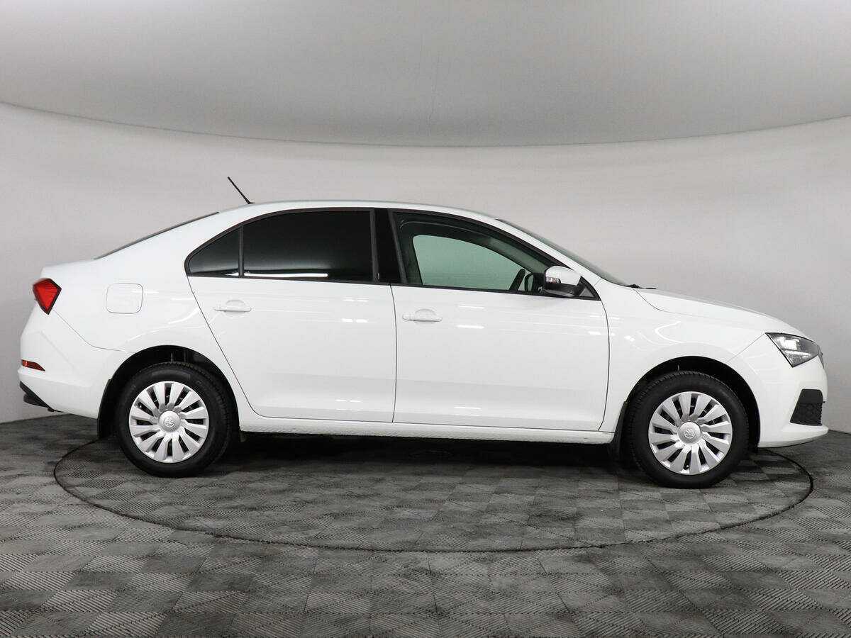 Купить Skoda Rapid с пробегом. Фото: #3