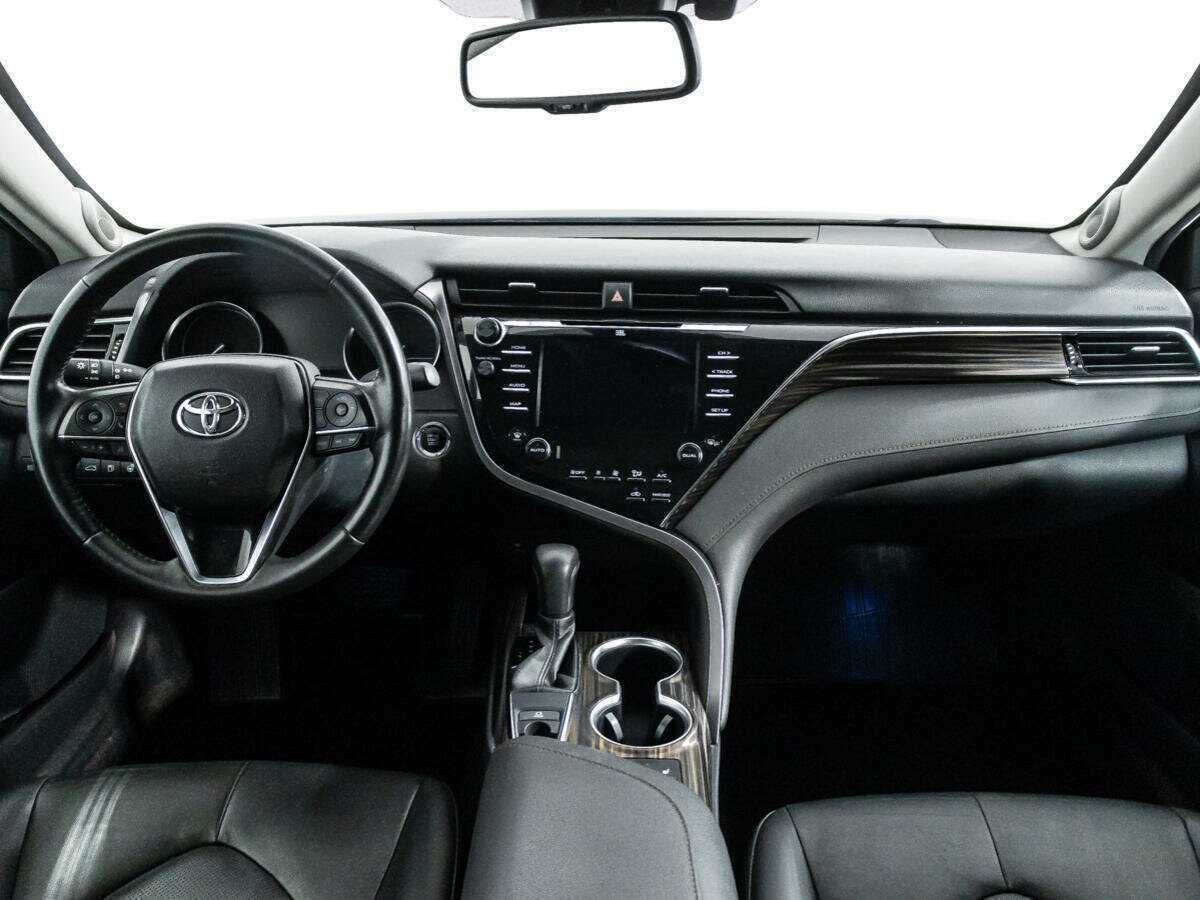 Купить Toyota Camry с пробегом. Фото: #12