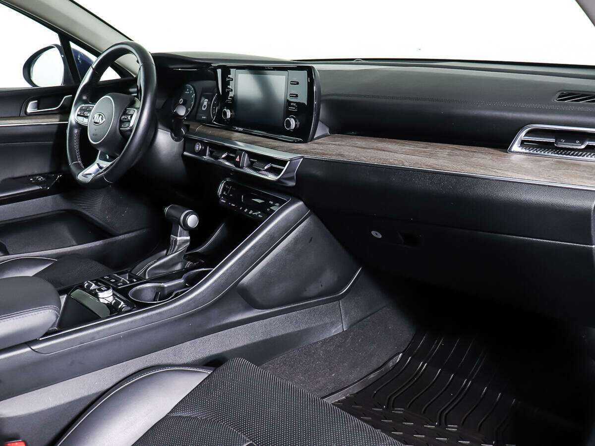 Купить Kia K5 с пробегом. Фото: #9