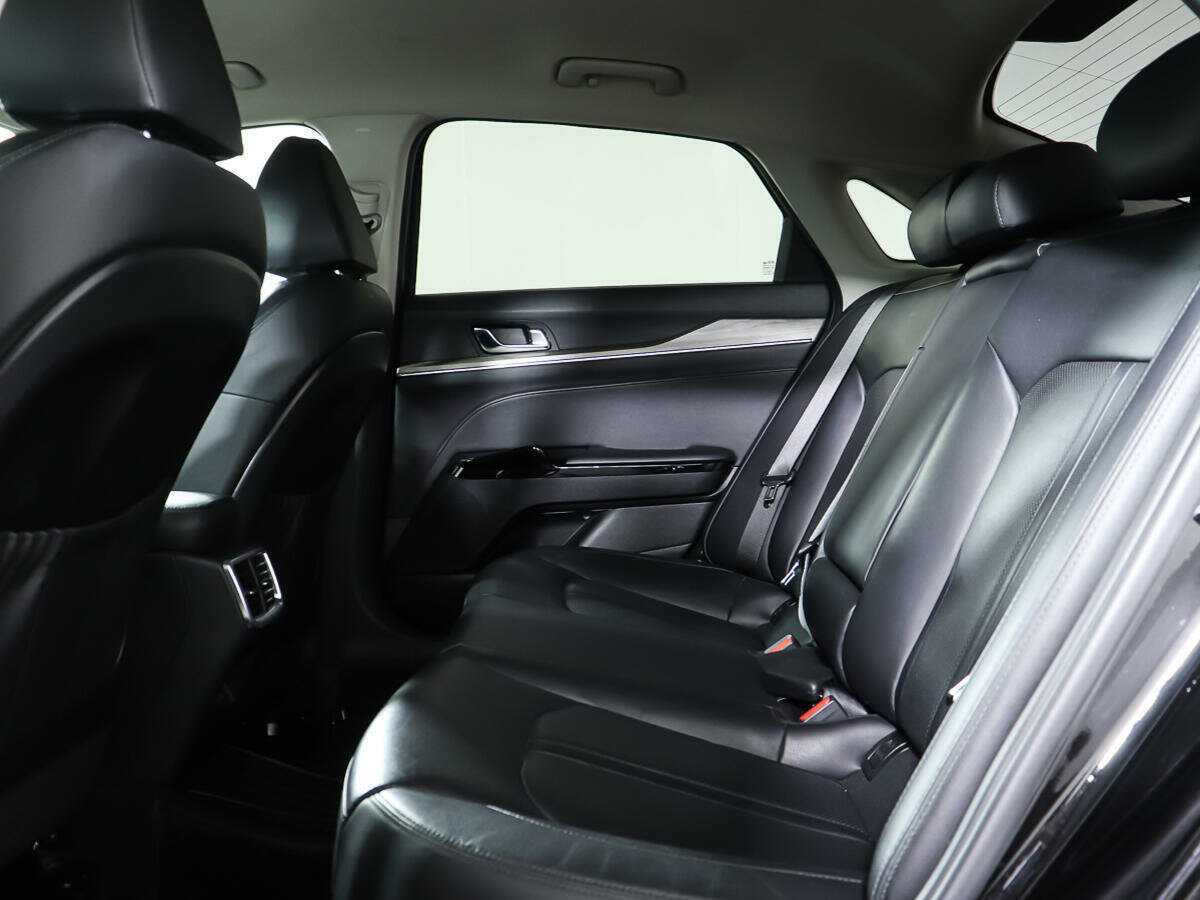 Купить Kia K5 с пробегом. Фото: #8