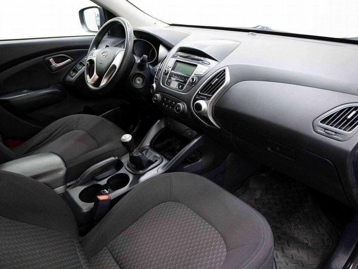Купить Hyundai ix35 с пробегом. Фото: #9