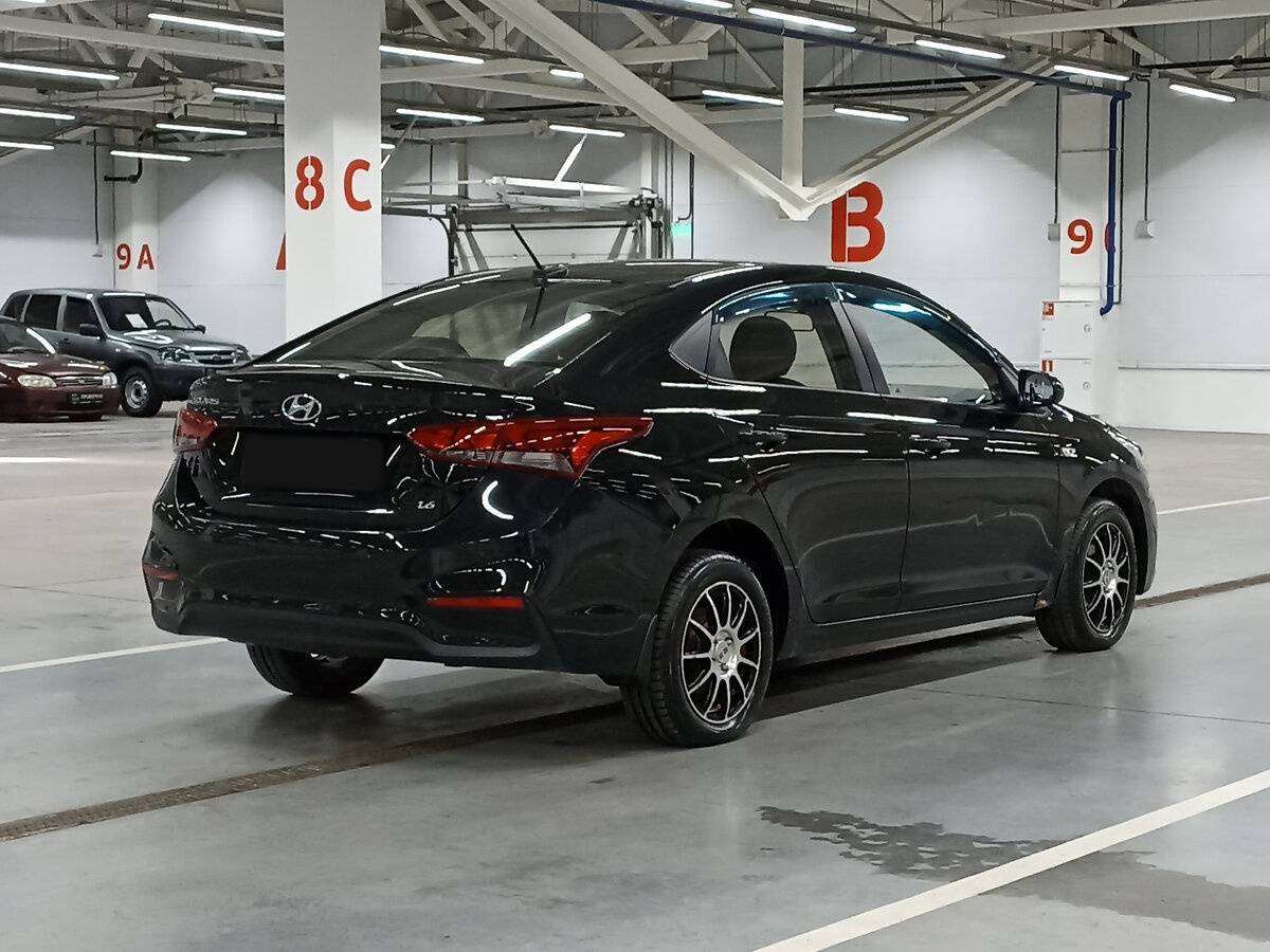 Купить Hyundai Solaris с пробегом. Фото: #4