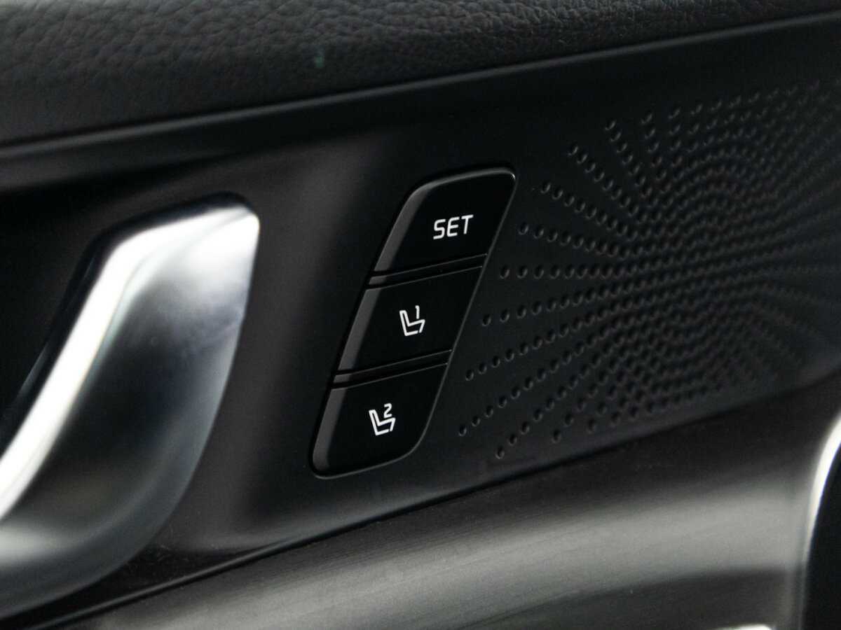 Купить Kia K5 с пробегом. Фото: #20