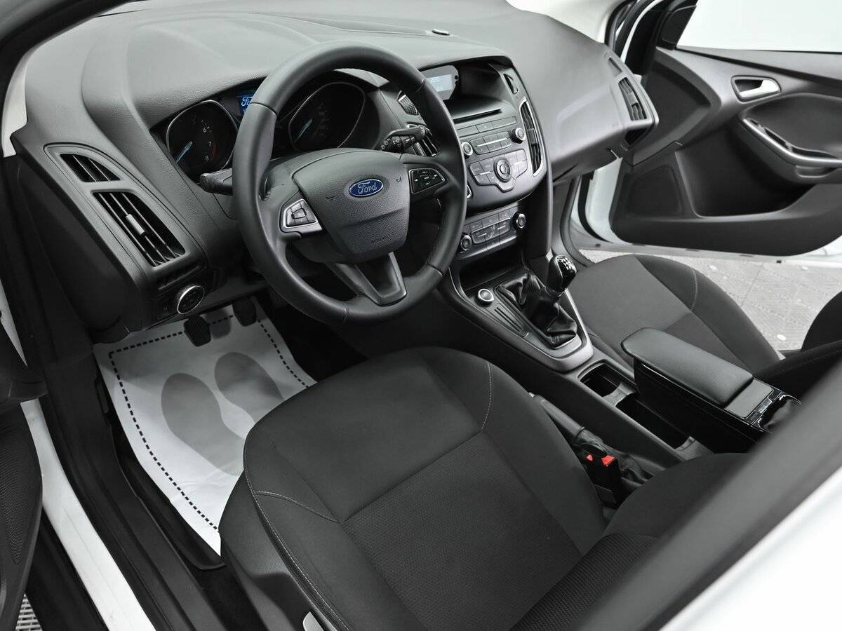 Купить Ford Focus с пробегом. Фото: #7