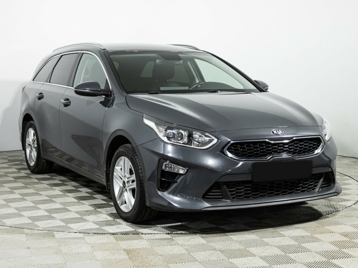 Купить Kia Ceed с пробегом. Фото: #2