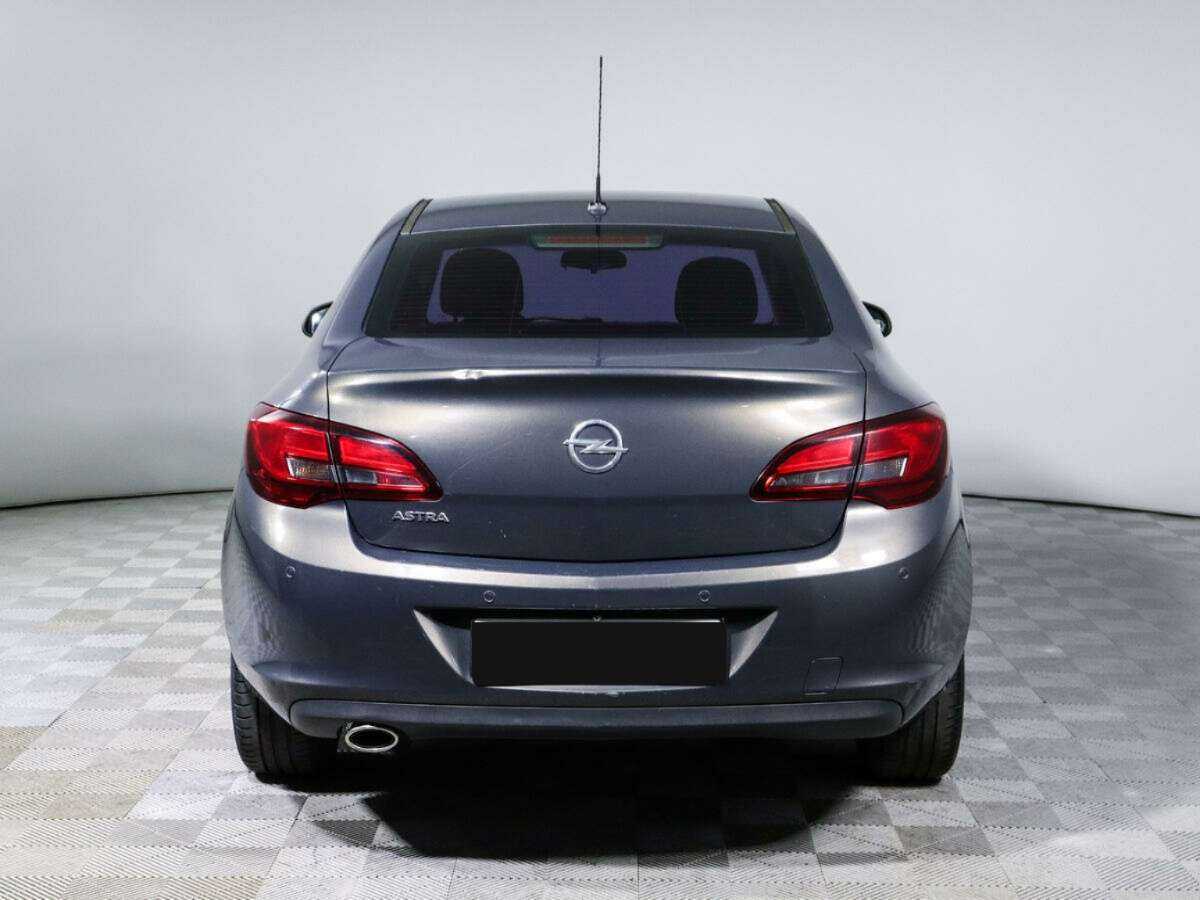 Купить Opel Astra с пробегом. Фото: #4