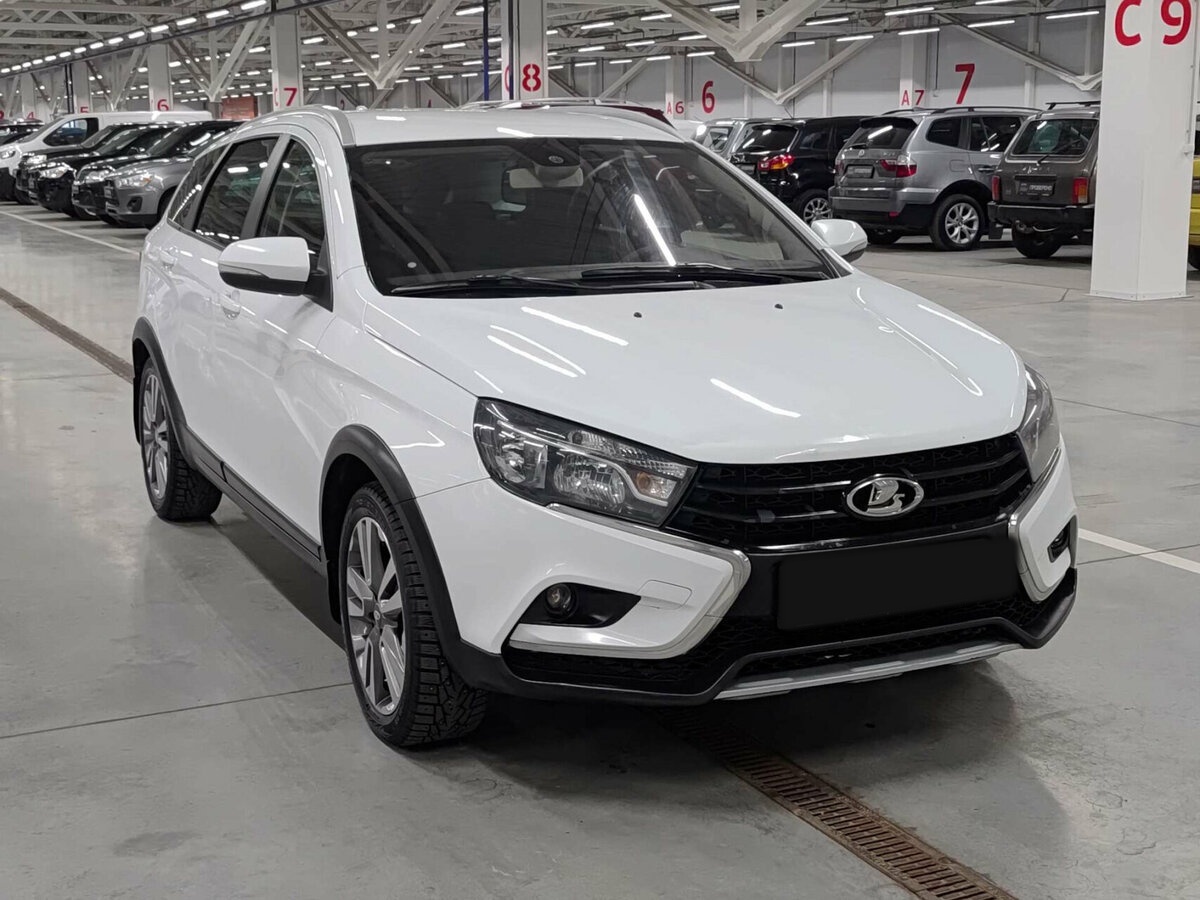 Купить Lada (ВАЗ) Vesta с пробегом. Фото: #2